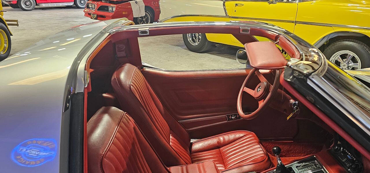 1976 Chevrolet Corvette Stingray 77