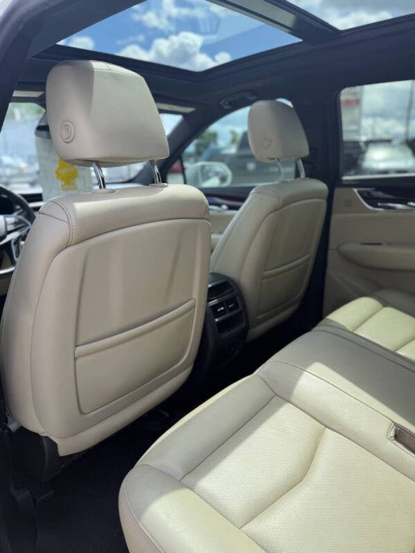 2017 Cadillac XT5 Premium Luxury