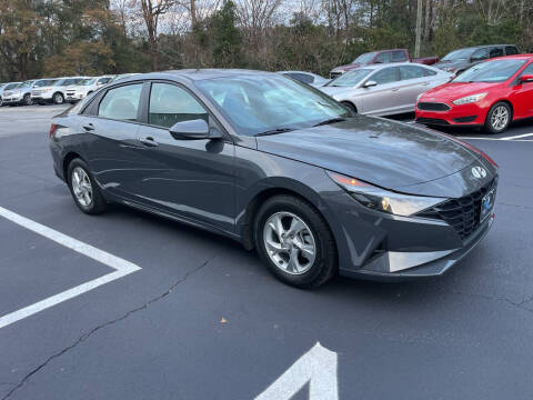 2023 Hyundai Elantra SE