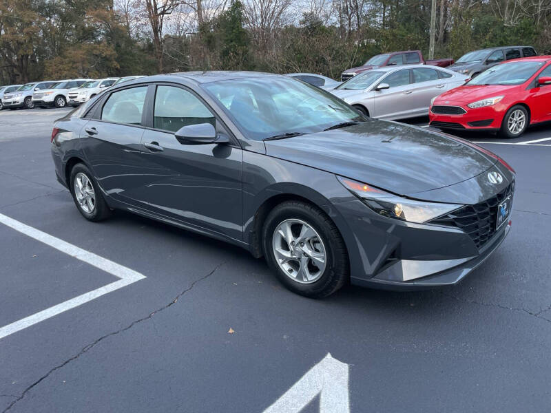 2023 Hyundai Elantra SE