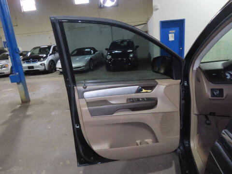 2012 Volkswagen Routan