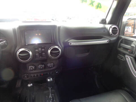 2012 Jeep Wrangler Unlimited Sahara