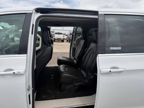 2024 Chrysler Pacifica Touring L
