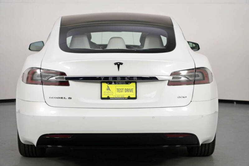 2017 Tesla Model S 90D