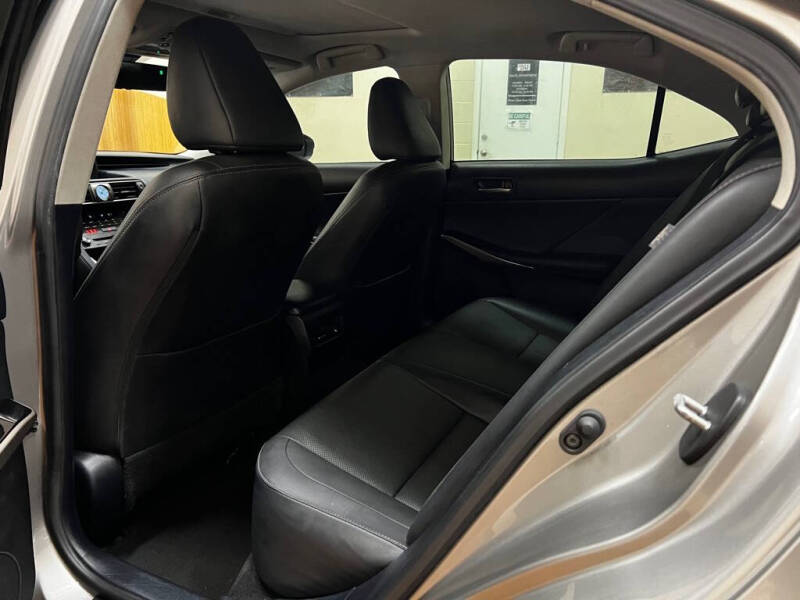 2020 Lexus IS 300