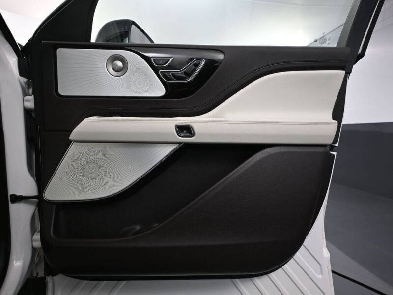 2023 Lincoln Aviator Black Label