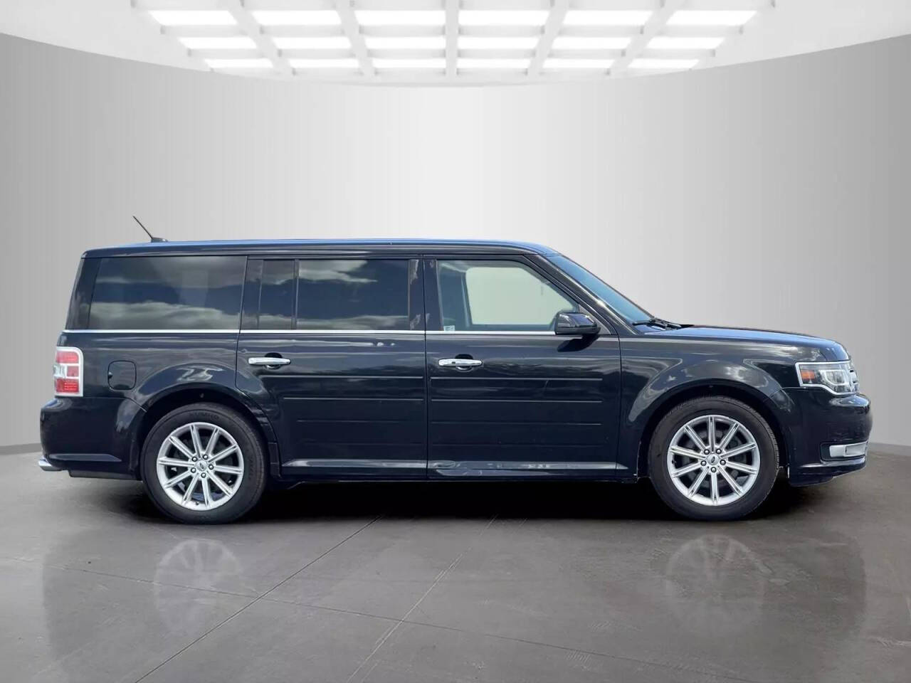 2013 Ford Flex for sale at Used Cars Toledo in Oregon, OH