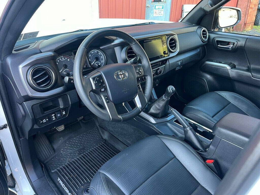 2018 Toyota Tacoma 49