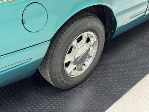 1996 Ford Thunderbird LX