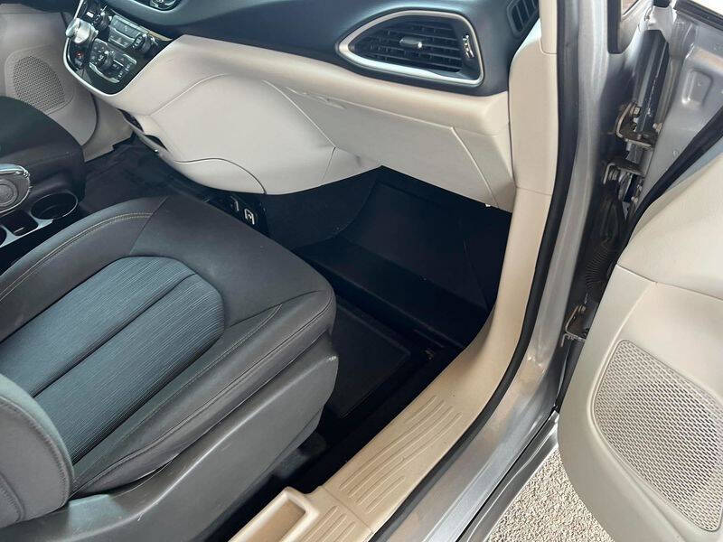 2020 Chrysler Pacifica Touring