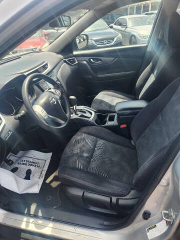 2016 Nissan Rogue SV