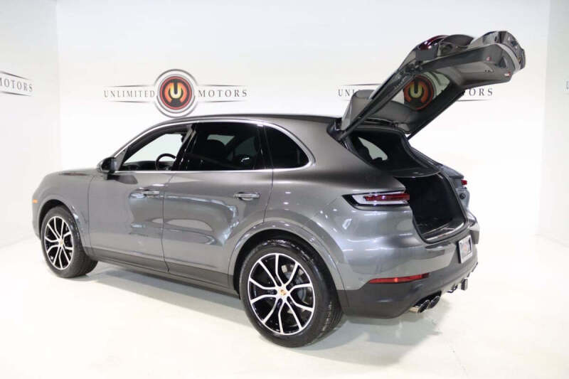2024 Porsche Cayenne