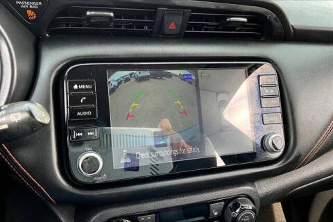 2021 Nissan Kicks SR