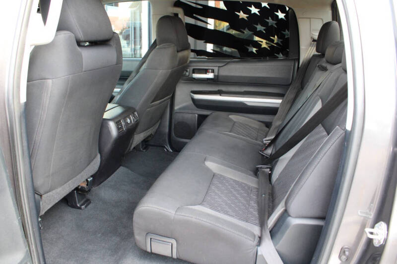 2015 Toyota Tundra SR5