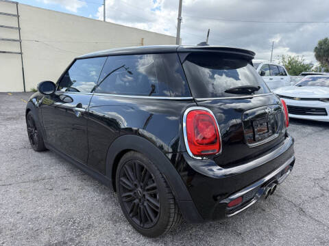 2015 MINI Hardtop 2 Door Cooper S