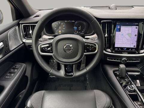 2022 Volvo V60 Recharge T8 Polestar Engineered