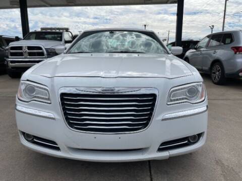 2013 Chrysler 300 for sale at Auto Limits in Irving TX