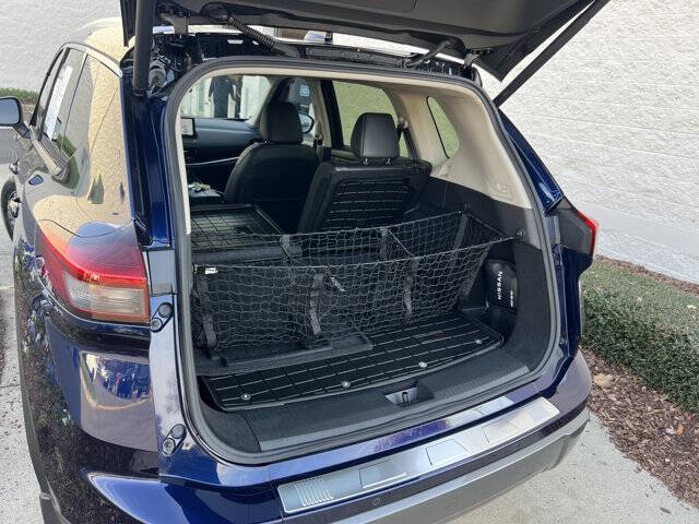 2025 Nissan Rogue SL