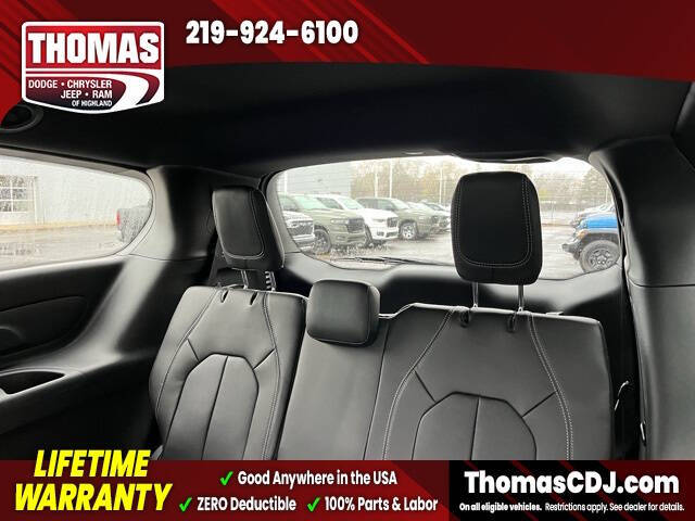 2026 Chrysler Voyager LX