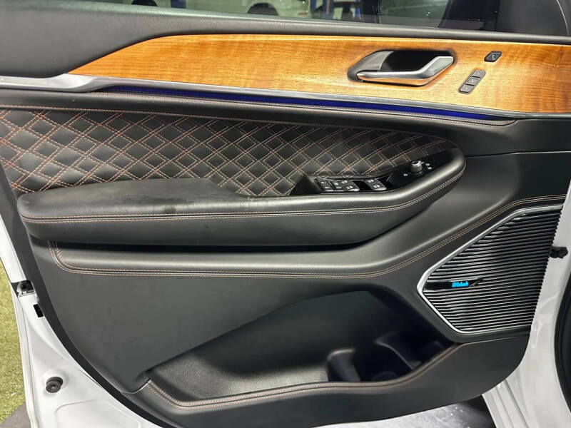 2022 Jeep Grand Cherokee Summit Reserve