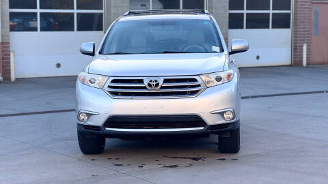 2013 Toyota Highlander SE