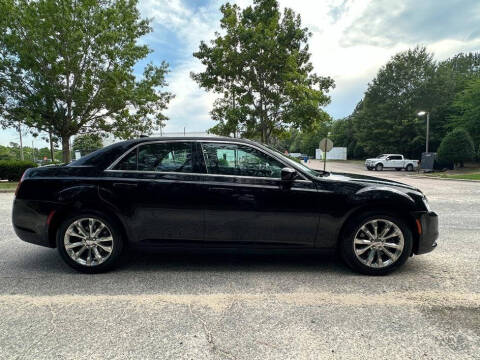 2018 Chrysler 300