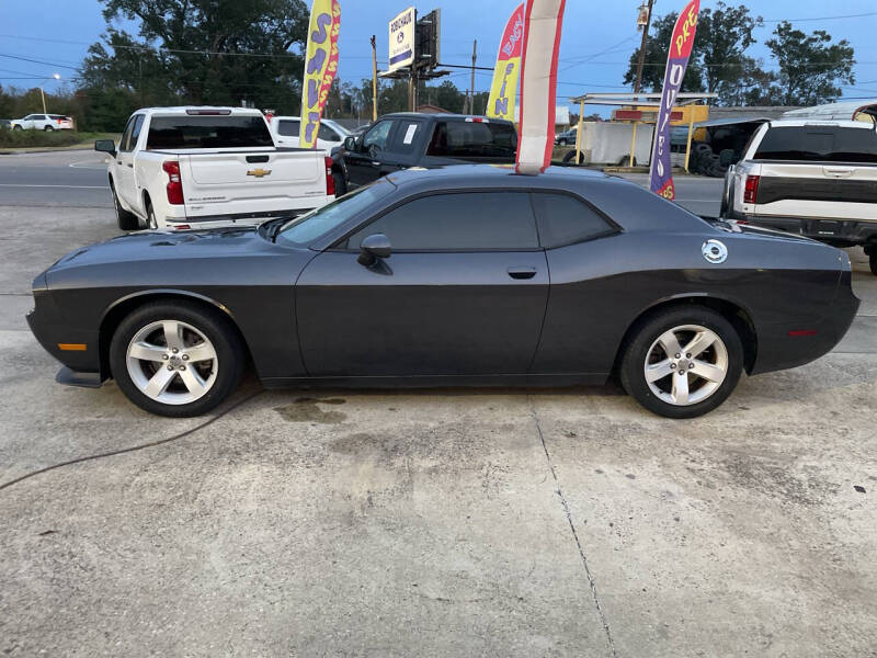 2013 Dodge Challenger SXT Plus
