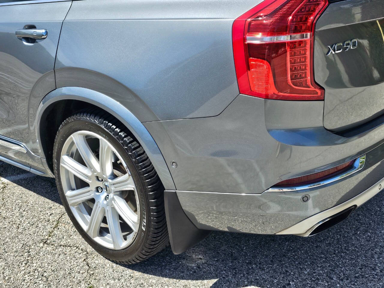 2016 Volvo XC90 16