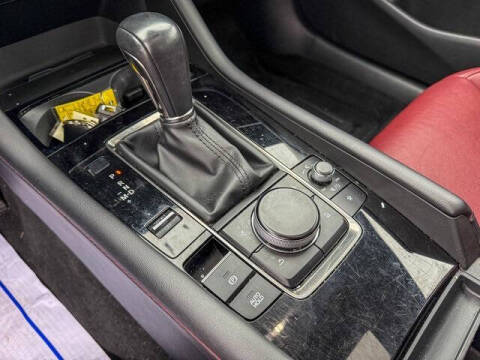 2024 Mazda Mazda3 Sedan 2.5 S Carbon Edition