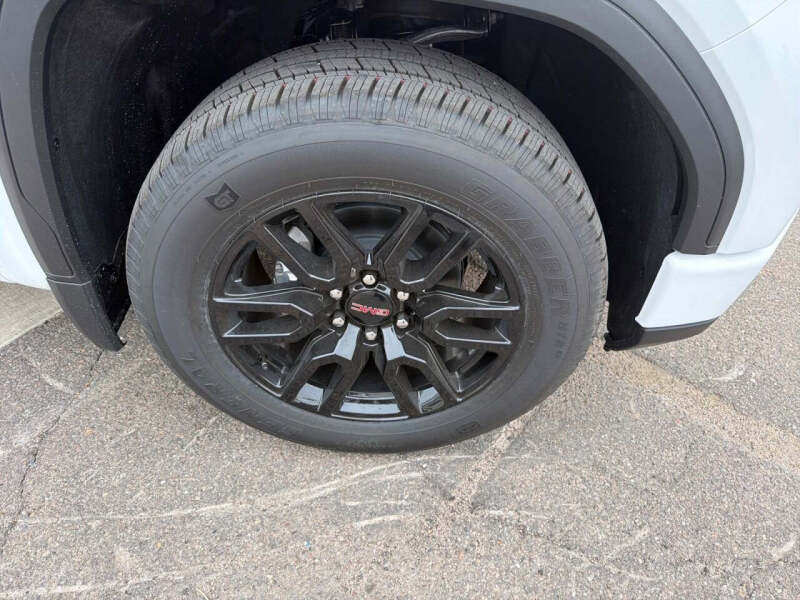 2026 GMC Sierra 1500 Elevation Standard