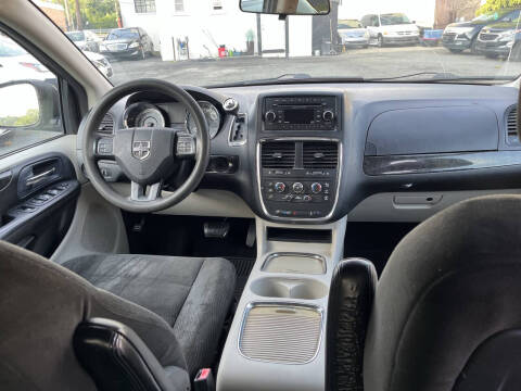 2016 Dodge Grand Caravan SXT Plus