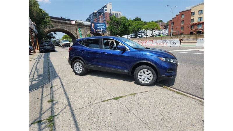 2020 Nissan Rogue Sport for sale at YES AUTOS in Elmhurst, NY