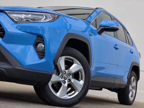 2021 Toyota RAV4 Hybrid XLE Premium