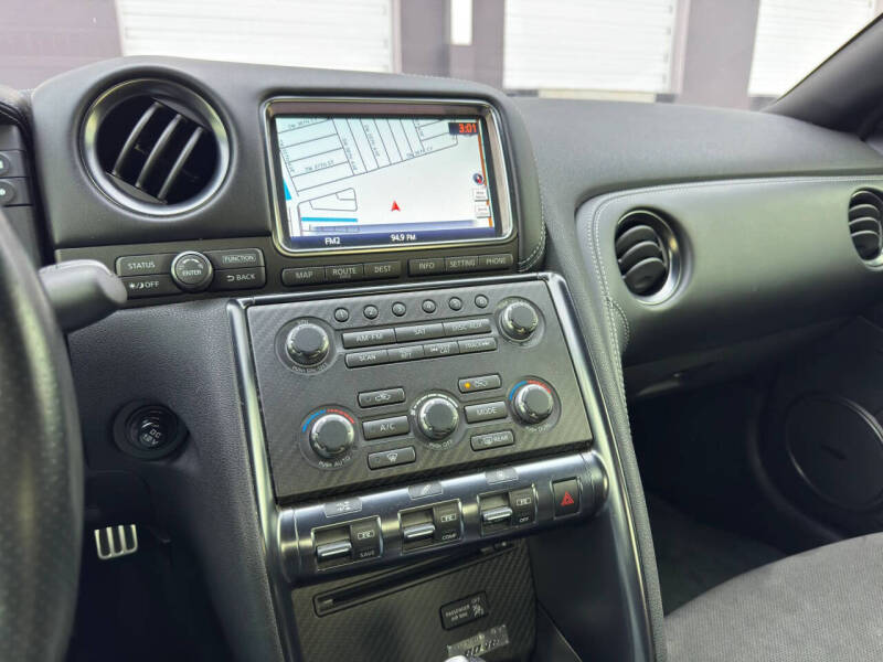 2016 Nissan GT-R Premium