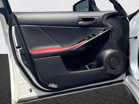 2024 Lexus IS 300