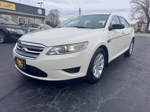 2011 Ford Taurus SE
