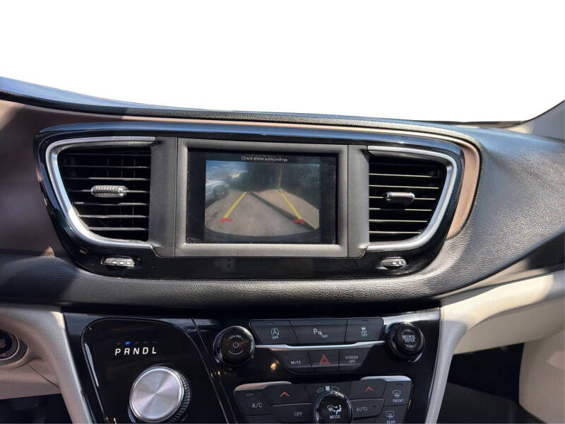 2019 Chrysler Pacifica Touring L