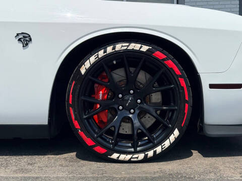 2016 Dodge Challenger SRT Hellcat