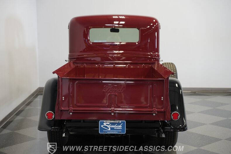 1935 Ford F-100