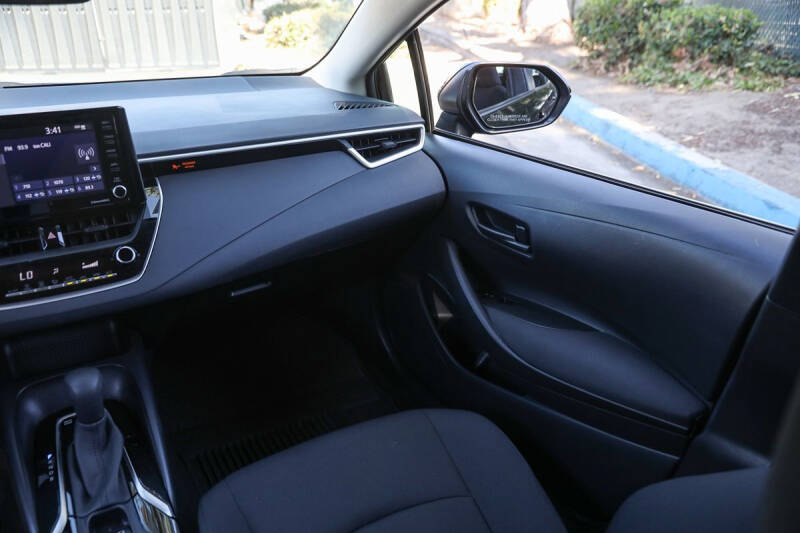 2022 Toyota Corolla Hybrid LE