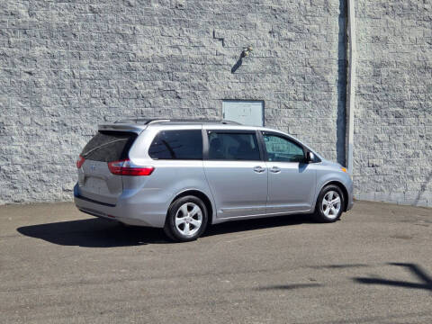 2017 Toyota Sienna