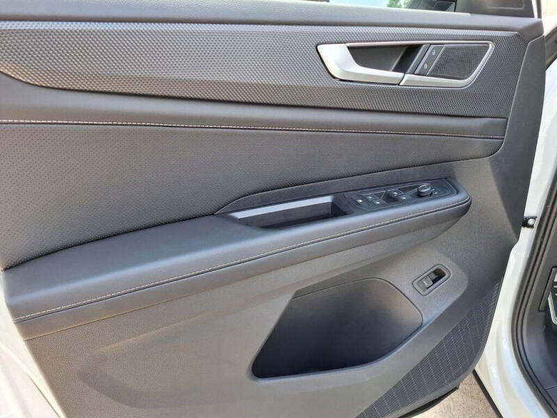 2026 Volkswagen Atlas Cross Sport SEL R-Line Black 4Motion