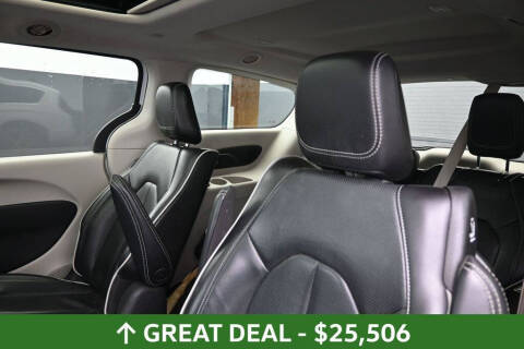 2023 Chrysler Pacifica Plug-In Hybrid Limited