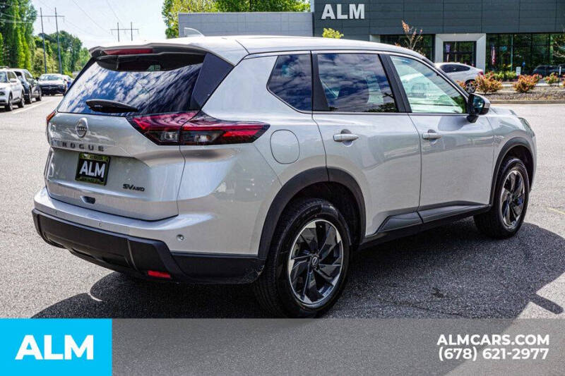 2025 Nissan Rogue SV