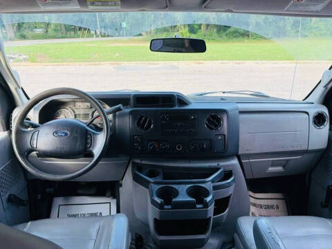 2014 Ford E-Series E-350 SD XL