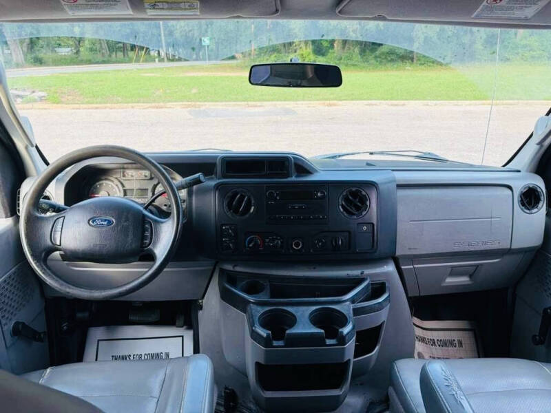 2014 Ford E-Series E-350 SD XL