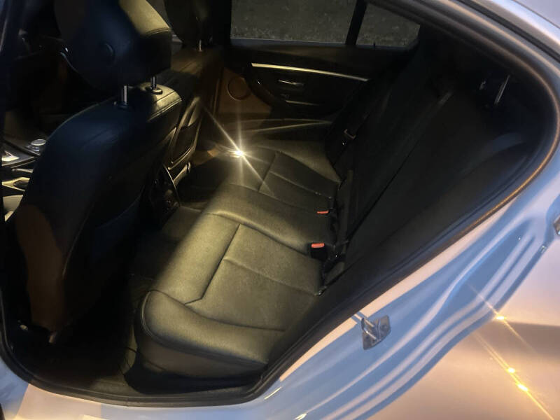 2018 BMW 3 Series 330i xDrive