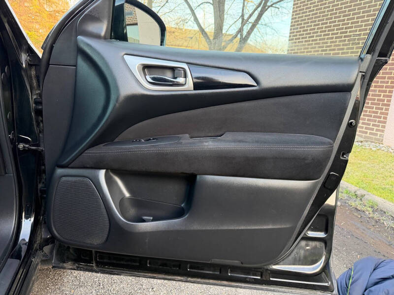 2014 Nissan Pathfinder S