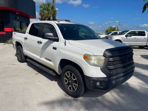 2015 Toyota Tundra SR5