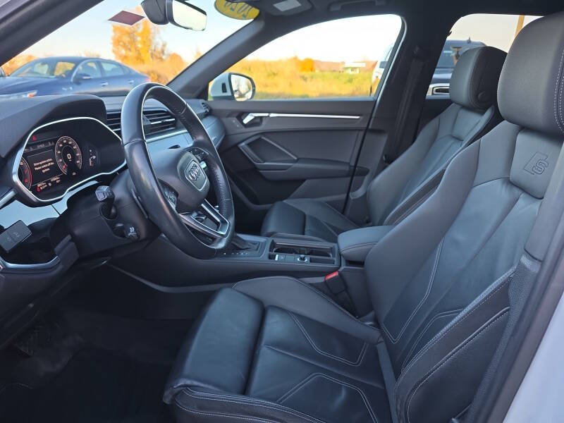 2020 Audi Q3 quattro S line Prem Plus 45 TFSI